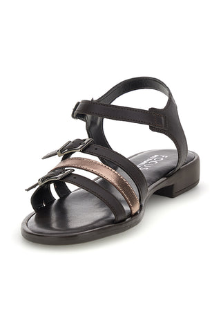 Braune Sandalen mit Riemen und Schnallen Pittarello Focus 222225