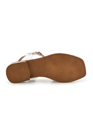 Weiße Sandalen mit verzierten Riemen Prima riga L43