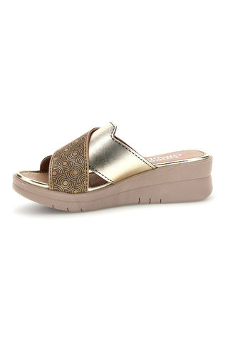 Beige Pantoffeln Gekreuzte Riemen Bequeme Linie 8528