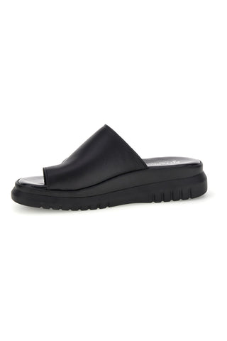 Ciabatte nero con tomaia in vera pelle Pittarello 32441926