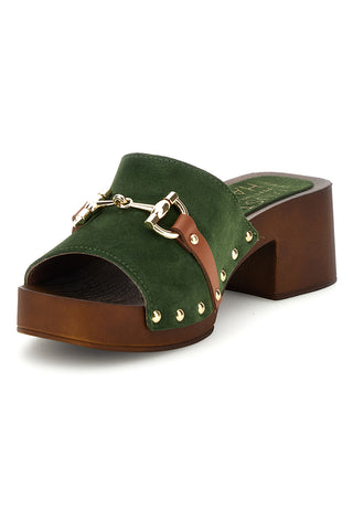 Sandalo verde in pelle con tacco e borchie Pittarello Must Have 11938