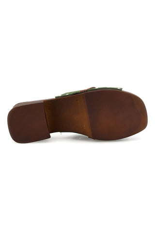 Sandalo verde in pelle con tacco e borchie Pittarello Must Have 11938