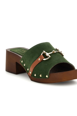 Sandalo verde in pelle con tacco e borchie Pittarello Must Have 11938