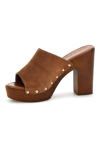 Sandalo marrone con tacco e borchie Pittarello Must Have 11233