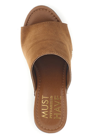 Sandalo marrone con tacco e borchie Pittarello Must Have 11233