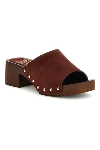 Sandalo bordeaux con tacco e borchie Pittarello Must Have 11934