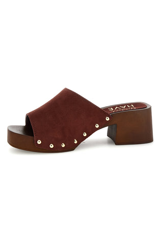 Sandalo bordeaux con tacco e borchie Pittarello Must Have 11934