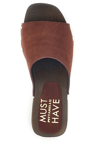 Sandalo bordeaux con tacco e borchie Pittarello Must Have 11934