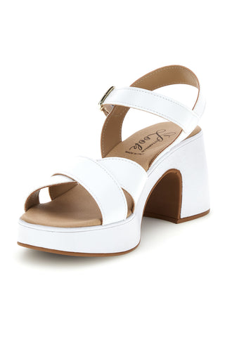 Weiße hochhackige Sandalen Pittarello Look MK3557C435