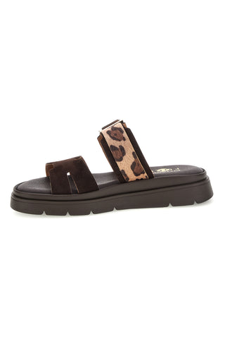 Braune Sandalen mit Tierdetails Pittarello Fokus MK3853361