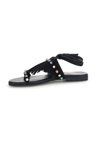 Schwarze Zehenstegsandalen aus echtem Leder mit Fransen und Nieten im Pittarello-Look IF6856