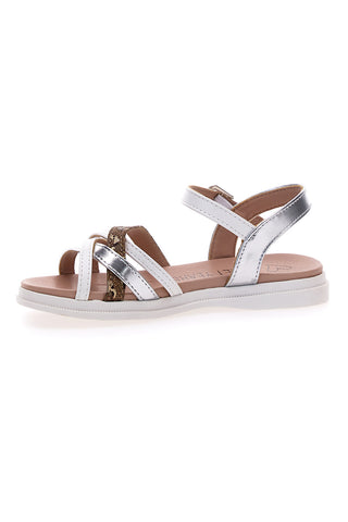 Weiße Sandale mit SWEET YEARS 8360-Riemen