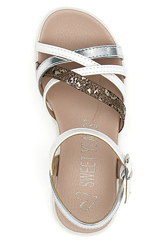 Weiße Sandale mit SWEET YEARS 8360-Riemen