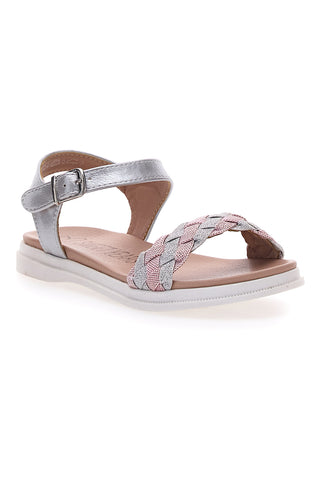 Silberne Sandalen mit Riemen und weicher Sohle SWEET YEARS 0377