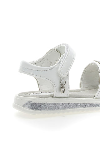 Weiße Sandalen mit Schmetterlingen und Charms, Thank You Girl 218349