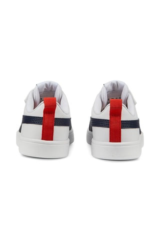 Puma Rickie AC+ PS Weiße Sneakers mit blauen und roten Details
