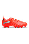 Rote Fußballschuhe mit technischen Details Puma Future 9 Play Jr