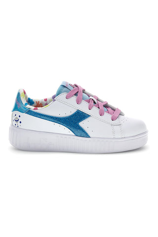 Weiße Schuhe mit Schnürsenkeln und blauen Details Diadora Game Step Moonstone PS