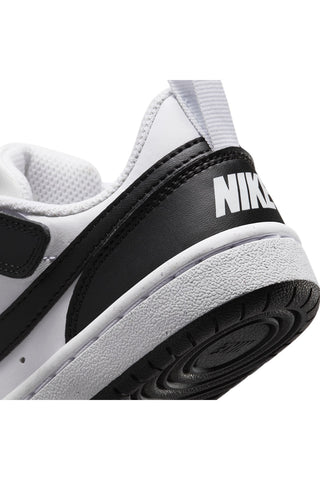 Weiß-schwarze Nike Court Borough Low Recraft Sneaker