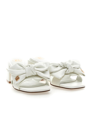 Weiße Hausschuhe mit Schleife Laura Biagiotti 851025