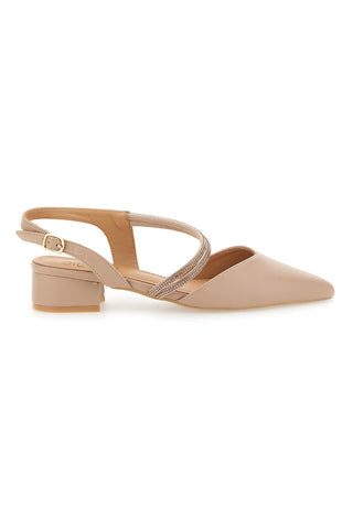 Nudefarbene Slingback-Pumps mit spitzer Zehenpartie und Strassriemen Mon Dieu 883153