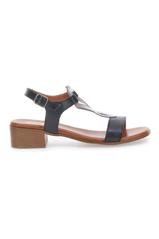 Sandali neri con Tomaia in Pelle Pittarello Look 244295
