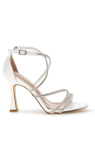 Weiße Sandalen mit Strasssteinen First Lady P692