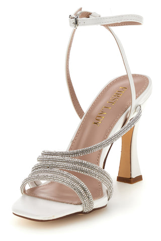 Weiße Sandalen mit Bändern mit hellen Punkten verschönert First Lady P693