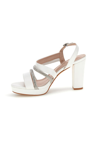 Weiße Sandalen mit breitem Absatz und Knöchelriemen First Lady P699