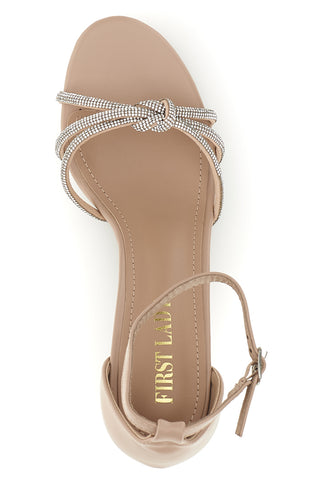 Nackte Sandalen mit glänzenden Riemchen und breitem Absatz First Lady P706