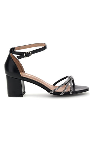 Schwarze Sandalen mit glänzenden Riemen und breitem Absatz First Lady P706