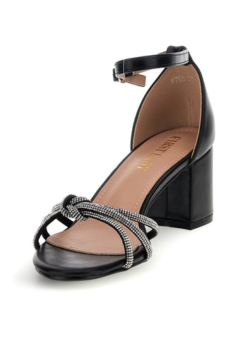Schwarze Sandalen mit glänzenden Riemen und breitem Absatz First Lady P706