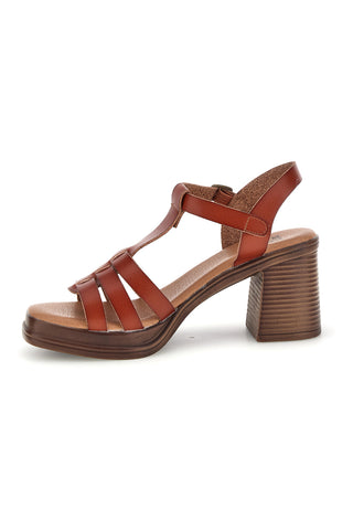 Braune Sandalen mit Absätzen und dünnen Bändern Prima riga AD89772