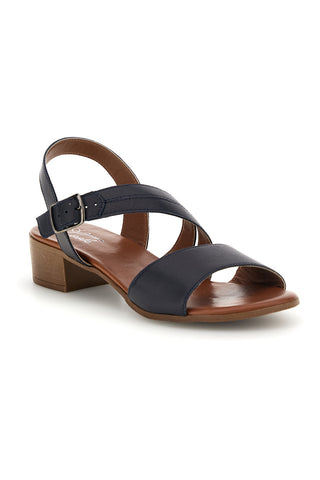 Sandali blu in vera pelle Pittarello look 243050