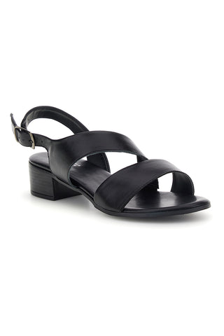 Schwarze Ledersandalen mit gekreuzten Riemen Pittarello Look 243080
