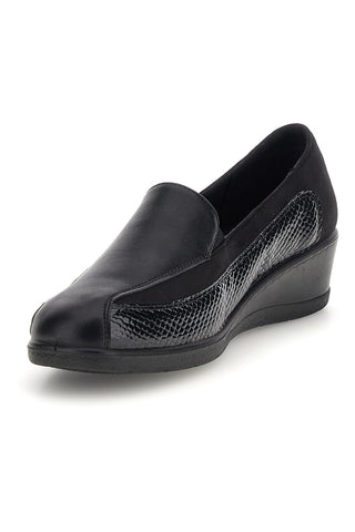 Mocassino Comodo Nero con Zeppa e Dettaglio Pitonato Mio tempo MIN1112