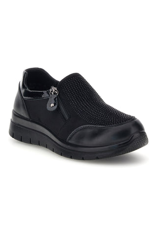 Scarpe nere slip-on con inserto traforato Mio tempo MD25W18B
