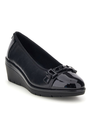 Ballerine nere in pelle con inserti in effetto vernice e zeppa Pittarello 22978