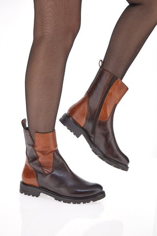 Zweifarbige Stiefeletten aus echtem Leder Bugatti 1152