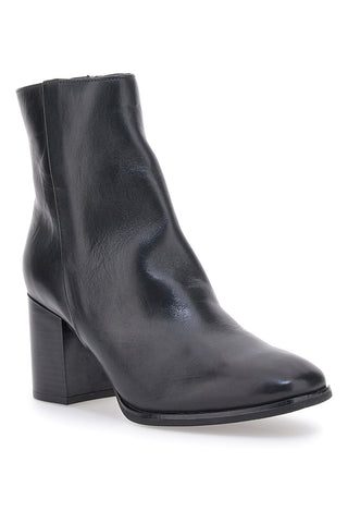 Schwarze Stiefeletten mit Absatz Mio Tempo 2313