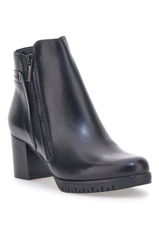 Schwarze Stiefeletten The First 24905