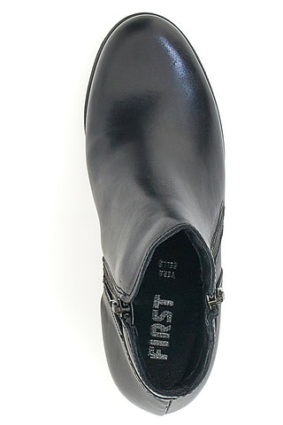 Schwarze Stiefeletten The First 24905