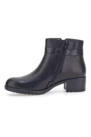 Prima Riga Stiefeletten aus schwarzem Echtleder 854295