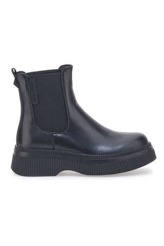 Stivali chelsea in pelle con Oval T Donna, Nero | Milano Stivali chelsea in pelle con Oval T Donna, Nero | Milano