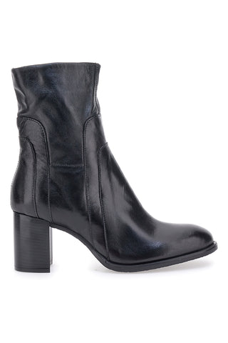 Schwarze Stiefeletten mit 8 cm Absatz aus echtem Leder Pittarello Must Have P26206