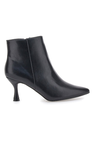 The First P625 – Schwarze Stiefeletten mit Spool-Absatz und spitzer Zehenpartie