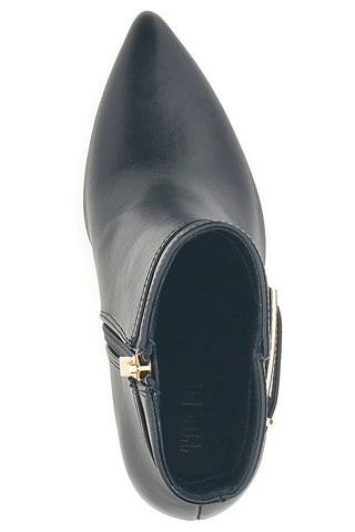 The First P626 Schwarze Stiefeletten mit hohem Absatz und goldenem Riemen