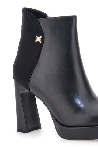 Laura Biagiotti 8341 schwarze Stiefeletten mit High Heels und goldenen Details
