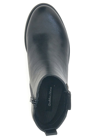 Schwarze Stiefeletten mit niedrigem Absatz und GMV TR0331-Logodetail