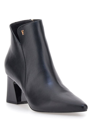 Schwarze Stiefeletten mit spitzer Spitze und Blockabsatz Ferré F536C641